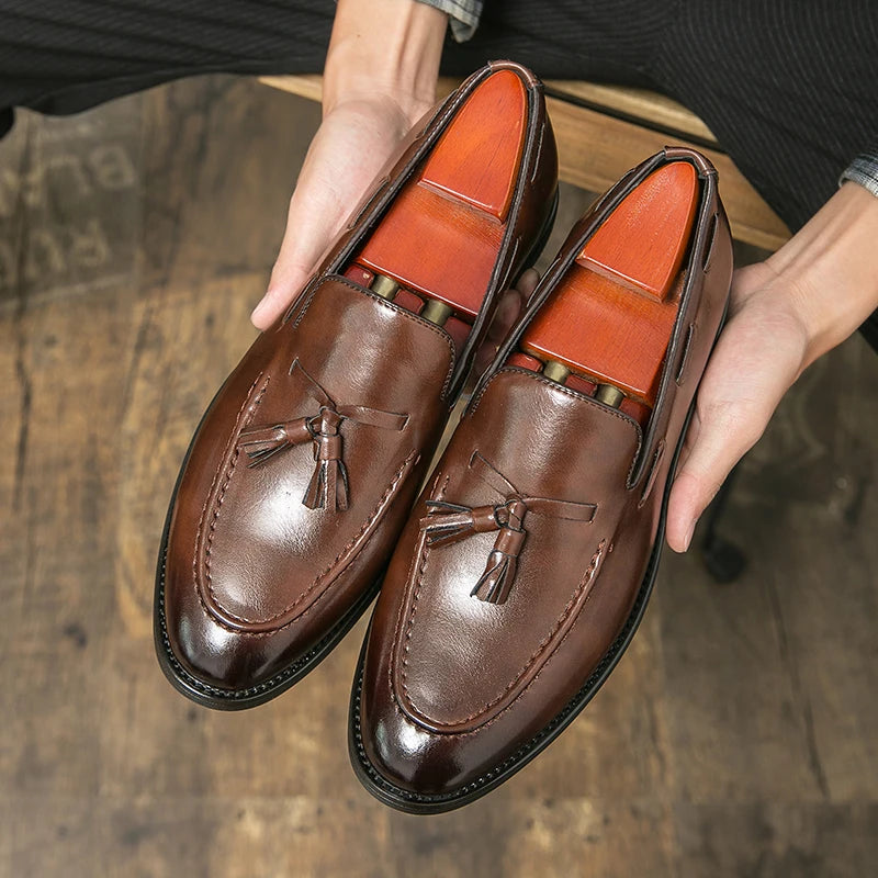 Size:38-46 American Academy Style Fringe Loafers for Men Men's Bottoms Casual Shoes Outdoor Fashion Blue Patent Leather Shoes