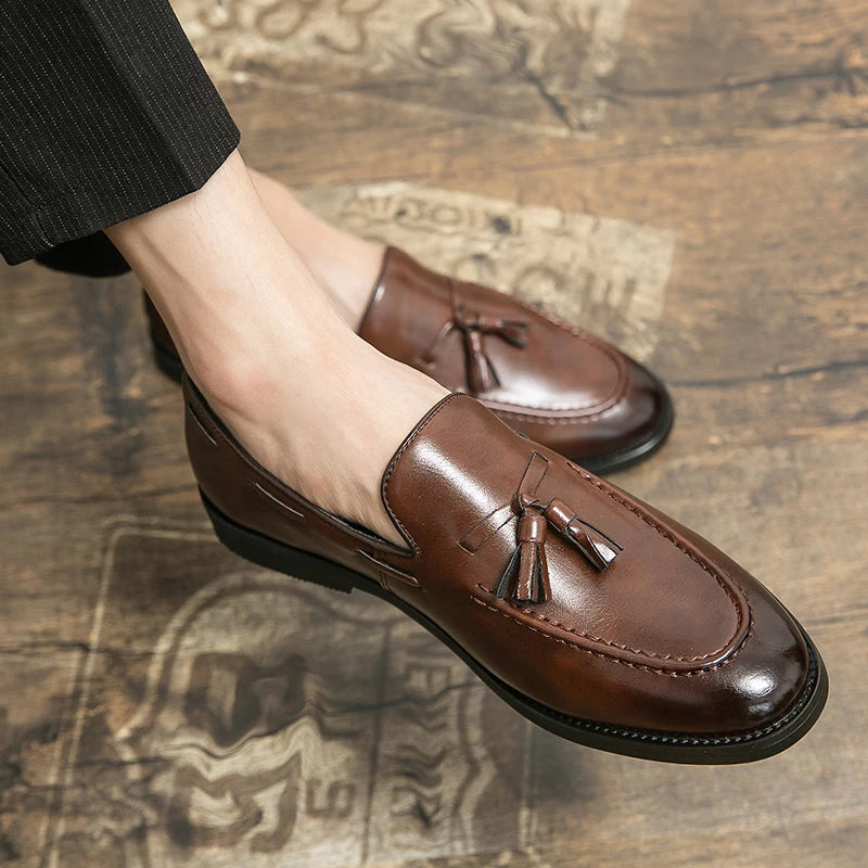 Size:38-46 American Academy Style Fringe Loafers for Men Men's Bottoms Casual Shoes Outdoor Fashion Blue Patent Leather Shoes