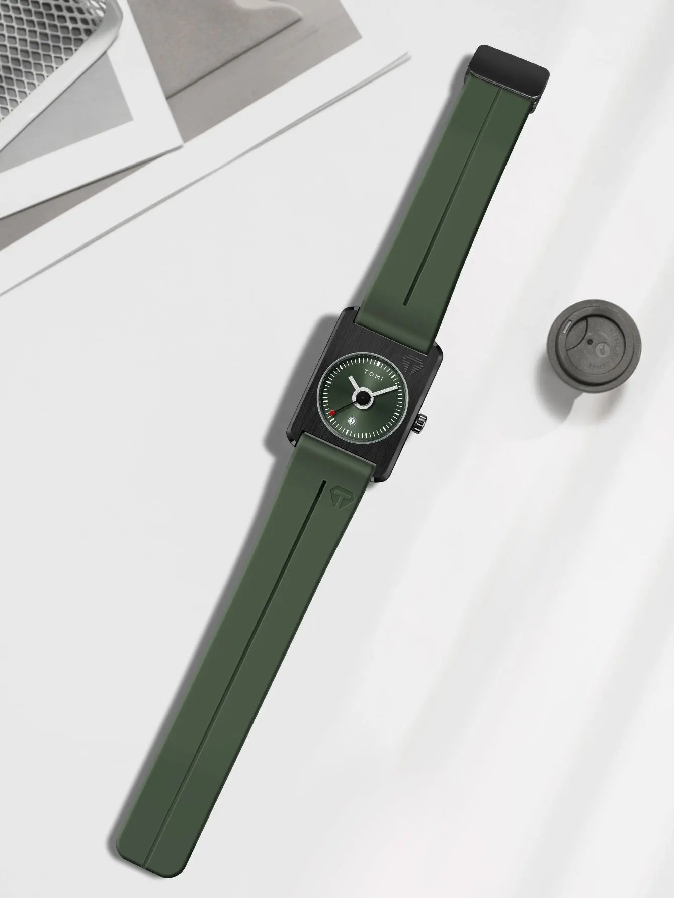 HUGO - Men's fashion watches quartz watches square small dial wrist watches magnetic buckle watches simple leisure watches